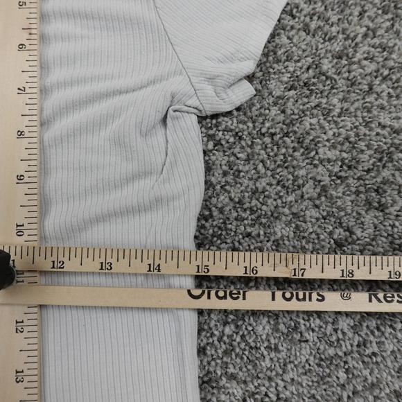 Hollister Shirt Womens Small White Lightweight Casual Preppy Outdoor Stretch Top - Picture 10 of 14